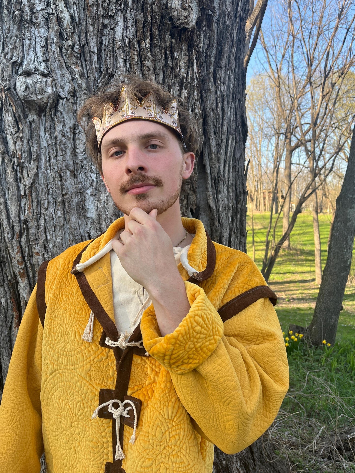 Handmade Leather King or Queen Crown | Painted Gold Crown | Renaissance Fair Mask | Cottagecore Headpiece | Fantasy Festival | Cosplay Crown